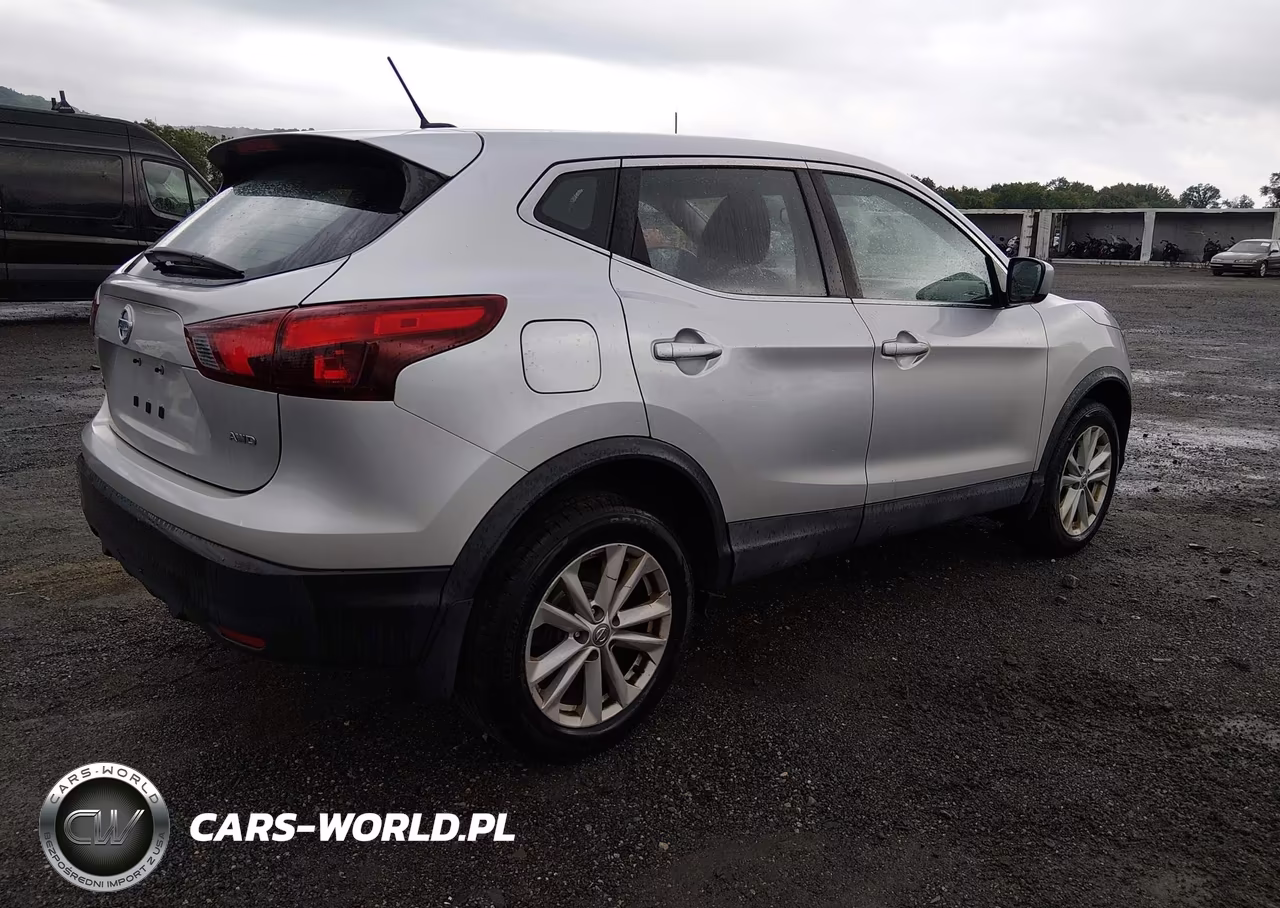 2018 Nissan Rogue Sport S VIN:JN1BJ1CRXJW206806 - 4