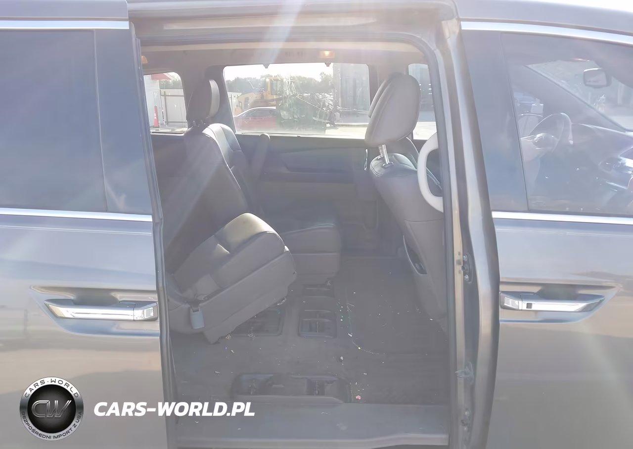 2015 Honda Odyssey Touring-Touring Elite VIN:5FNRL5H99FB002225 - 8