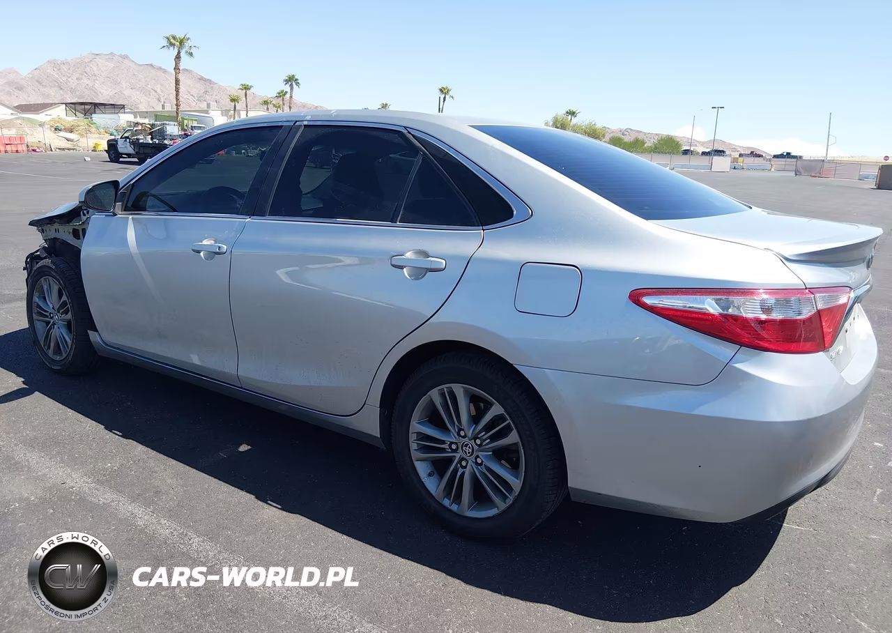 2016 Toyota Camry Se VIN:4T1BF1FK6GU513550 - 3