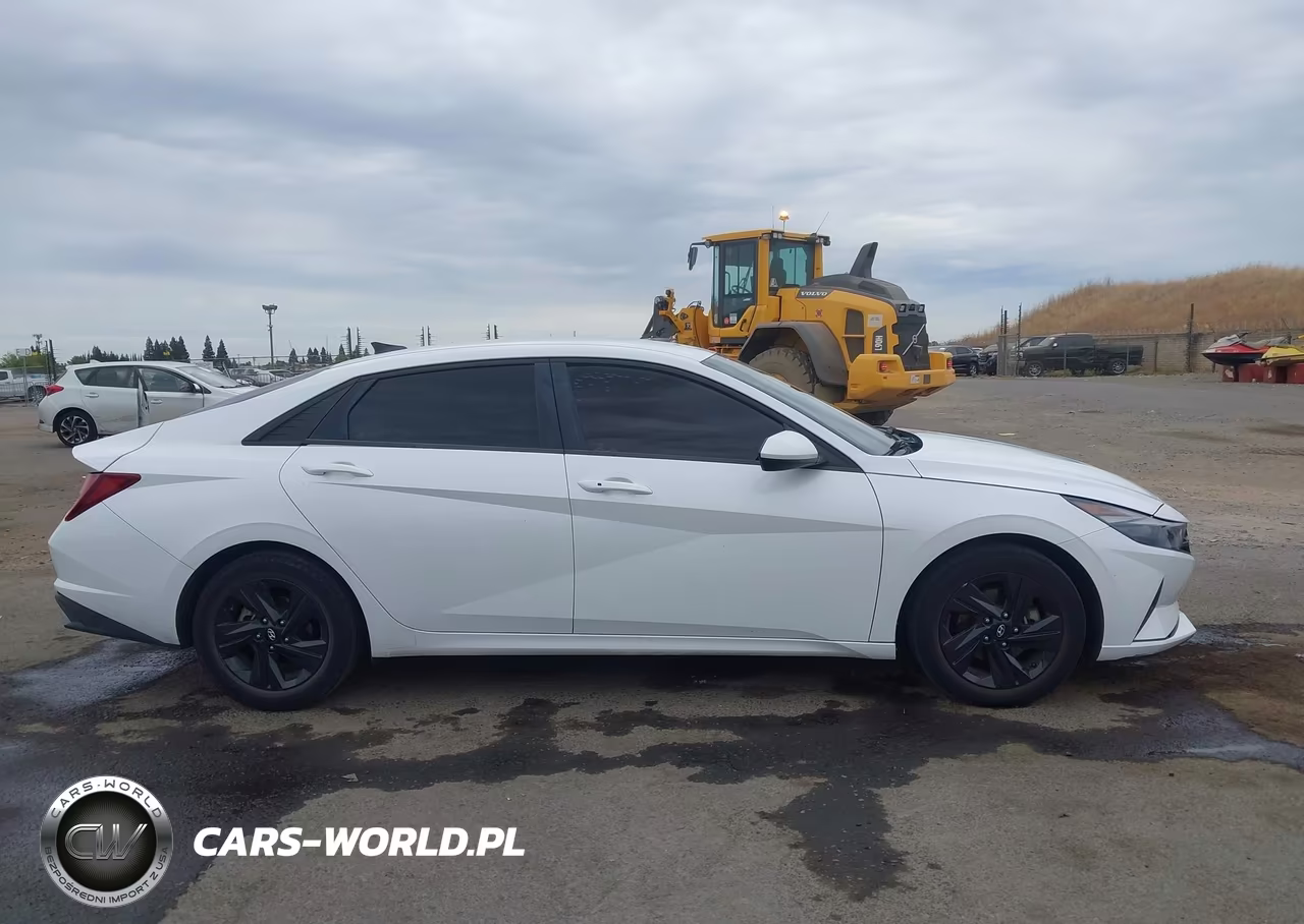 2021 Hyundai Elantra Sel VIN:5NPLM4AG8MH044342 - 13