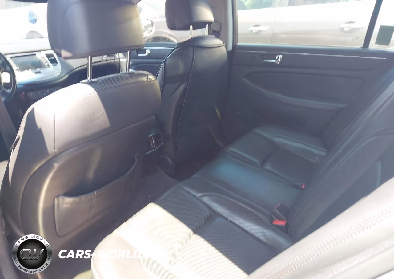 2011 Hyundai Genesis 3.8 VIN:KMHGC4DE6BU130956 - 8