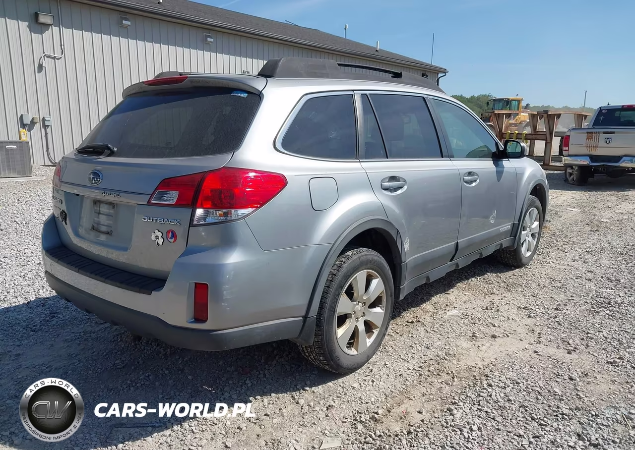 2011 Subaru Outback 2.5I Premium VIN:4S4BRCGC9B3328773 - 4