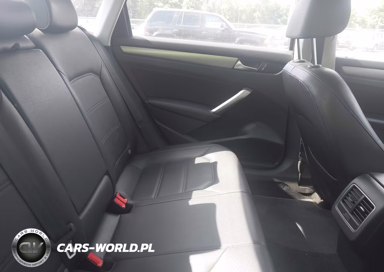 2014 Volkswagen Passat 2.0L Tdi Se VIN:1VWBN7A39EC093910 - 8