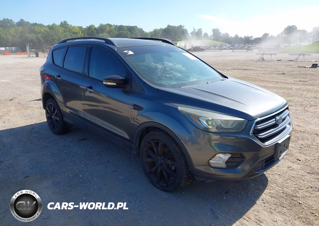 2017 Ford Escape Titanium – zdjęcie 1 z 15