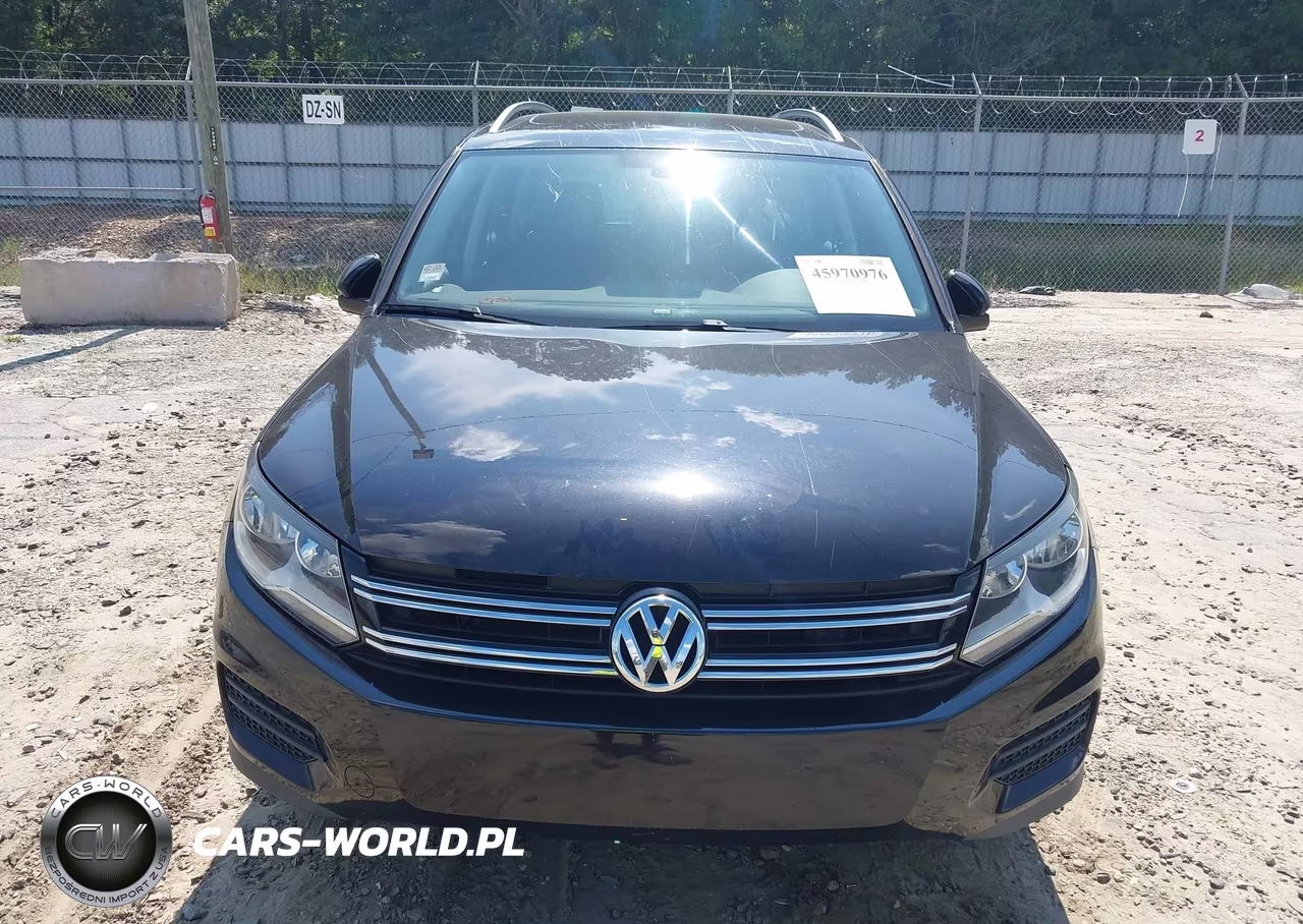 2017 Volkswagen Tiguan 2.0T Wolfsburg Edition VIN:WVGRV7AX6HK009424 - 6