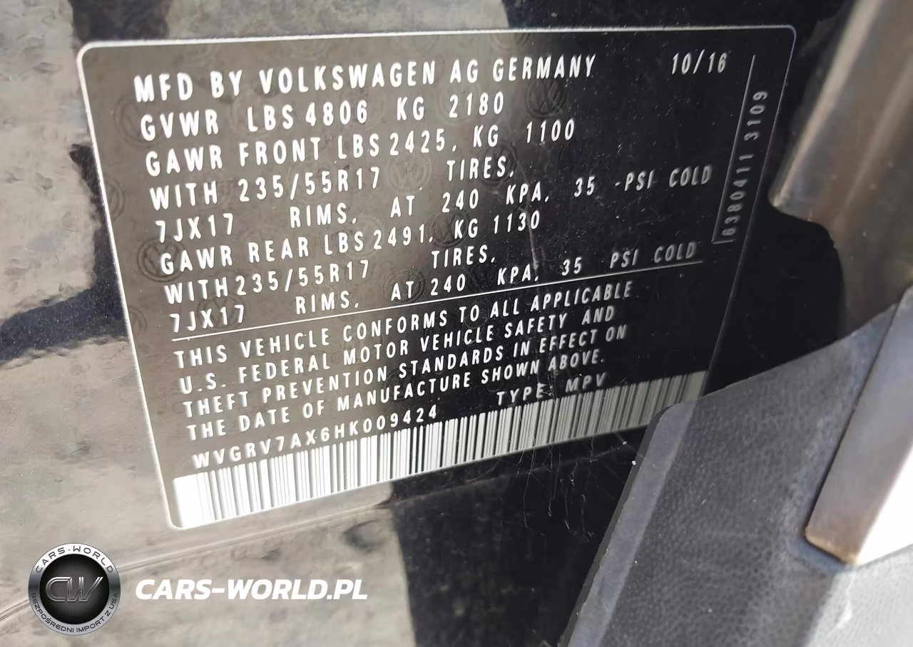 2017 Volkswagen Tiguan 2.0T Wolfsburg Edition VIN:WVGRV7AX6HK009424 - 9