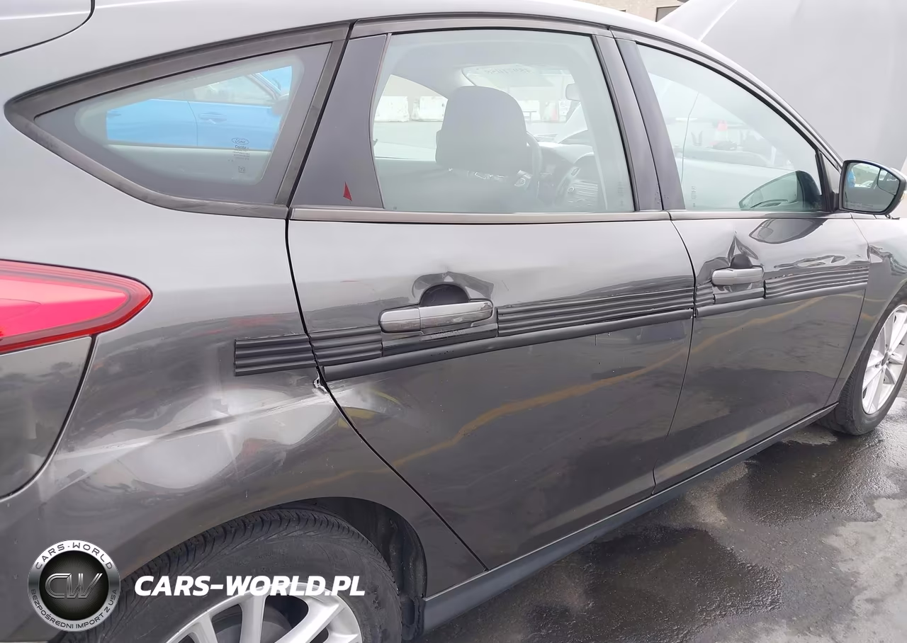 2017 Ford Focus Se VIN:1FADP3K26HL206534 - 6