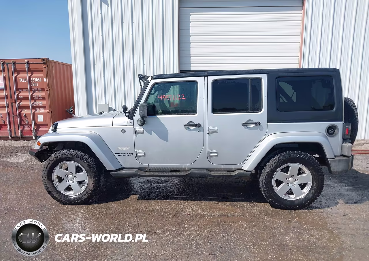 2007 Jeep Wrangler Unlimited Sahara VIN:1J4GA591X7L154920 - 14