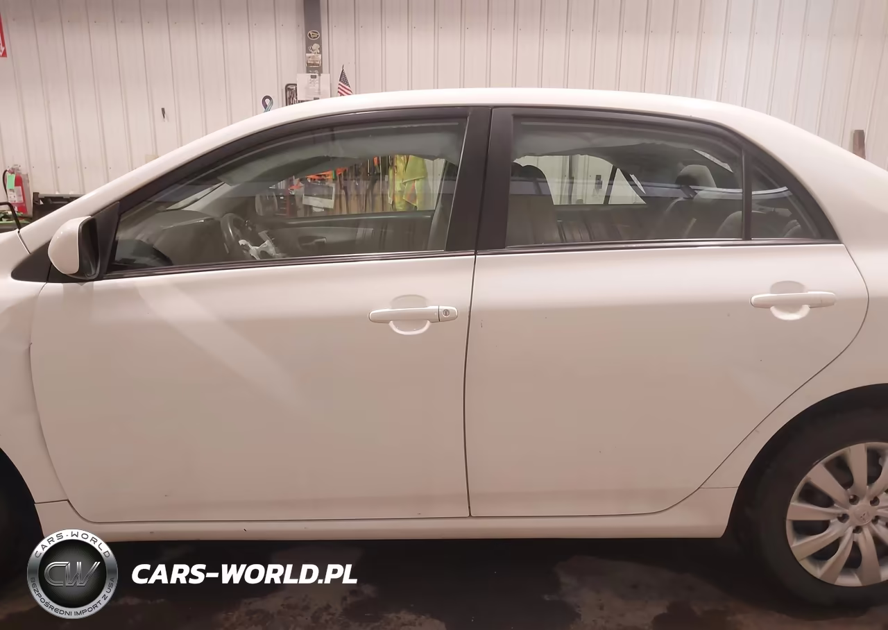 2013 Toyota Corolla Le VIN:5YFBU4EEXDP088995 - 14