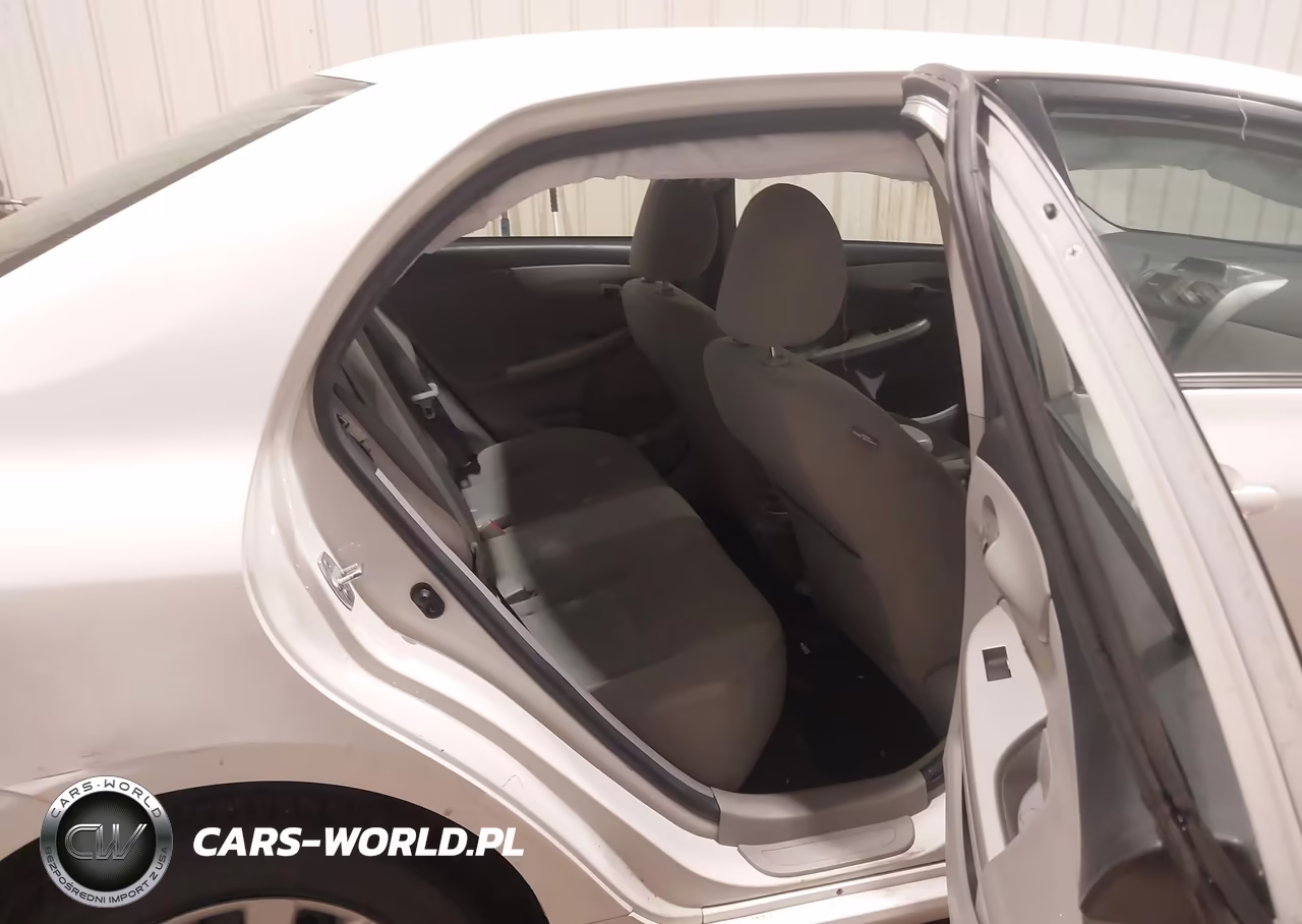 2013 Toyota Corolla Le VIN:5YFBU4EEXDP088995 - 8