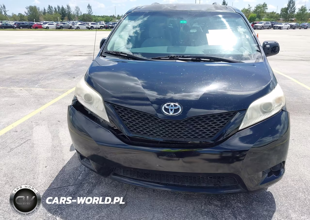 2012 Toyota Sienna Le V6 8 Passenger VIN:5TDKK3DC0CS197424 - 18