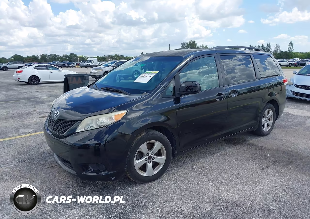 2012 Toyota Sienna Le V6 8 Passenger VIN:5TDKK3DC0CS197424 - 2