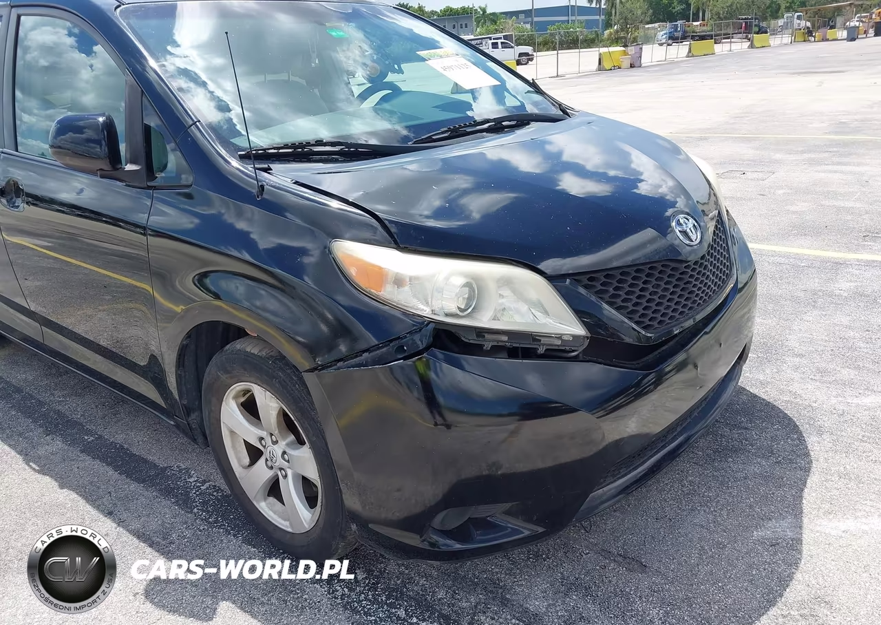 2012 Toyota Sienna Le V6 8 Passenger VIN:5TDKK3DC0CS197424 - 6