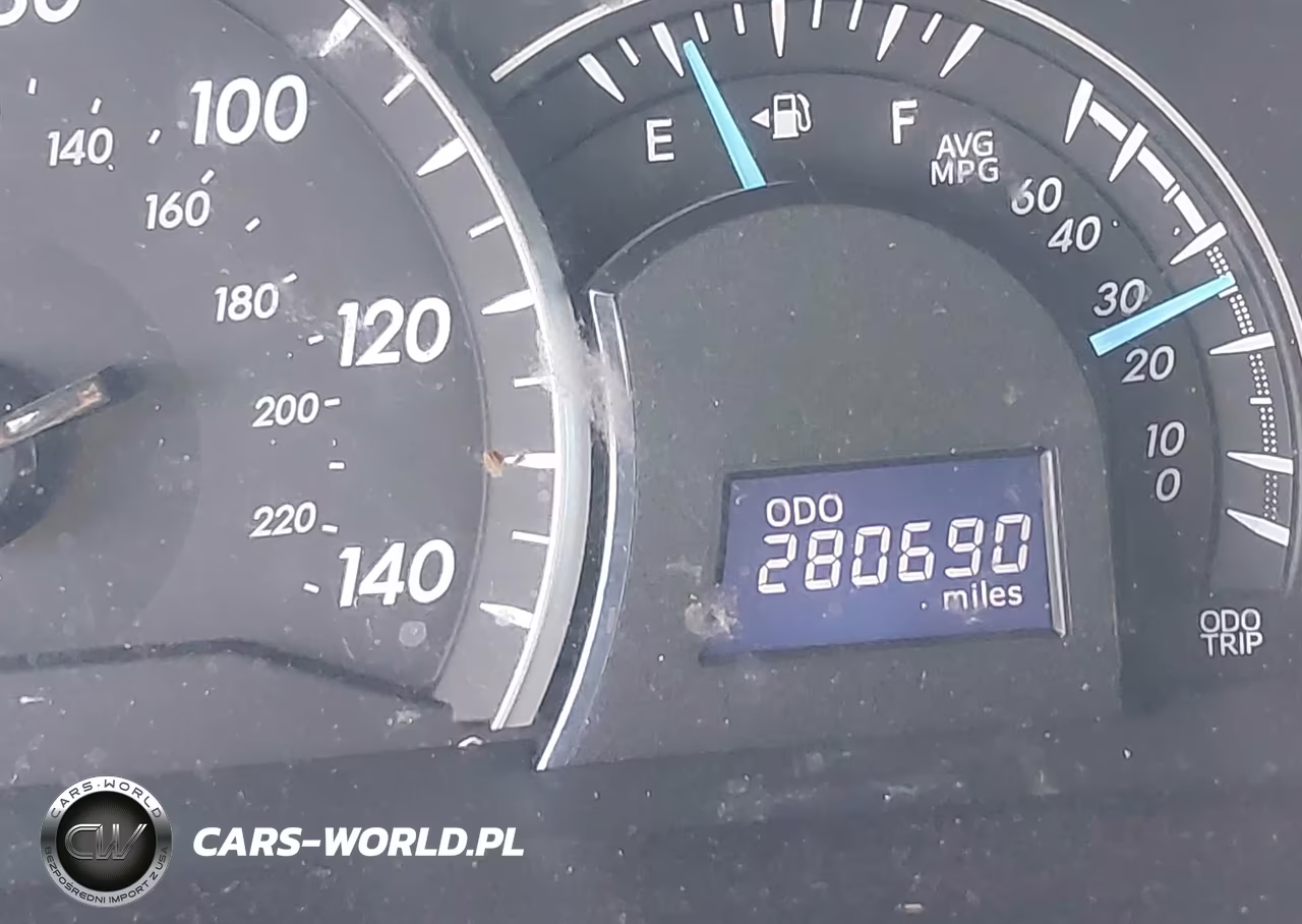 2014 Toyota Camry Le VIN:4T4BF1FKXER439763 - 15
