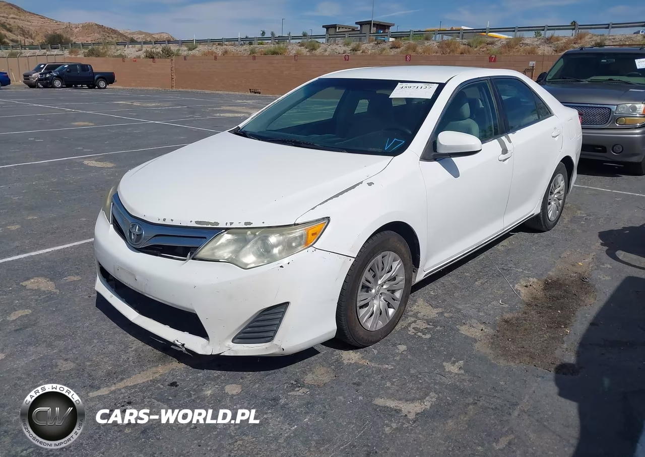 2014 Toyota Camry Le VIN:4T4BF1FKXER439763 - 2