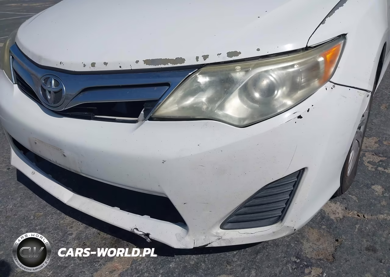 2014 Toyota Camry Le VIN:4T4BF1FKXER439763 - 6