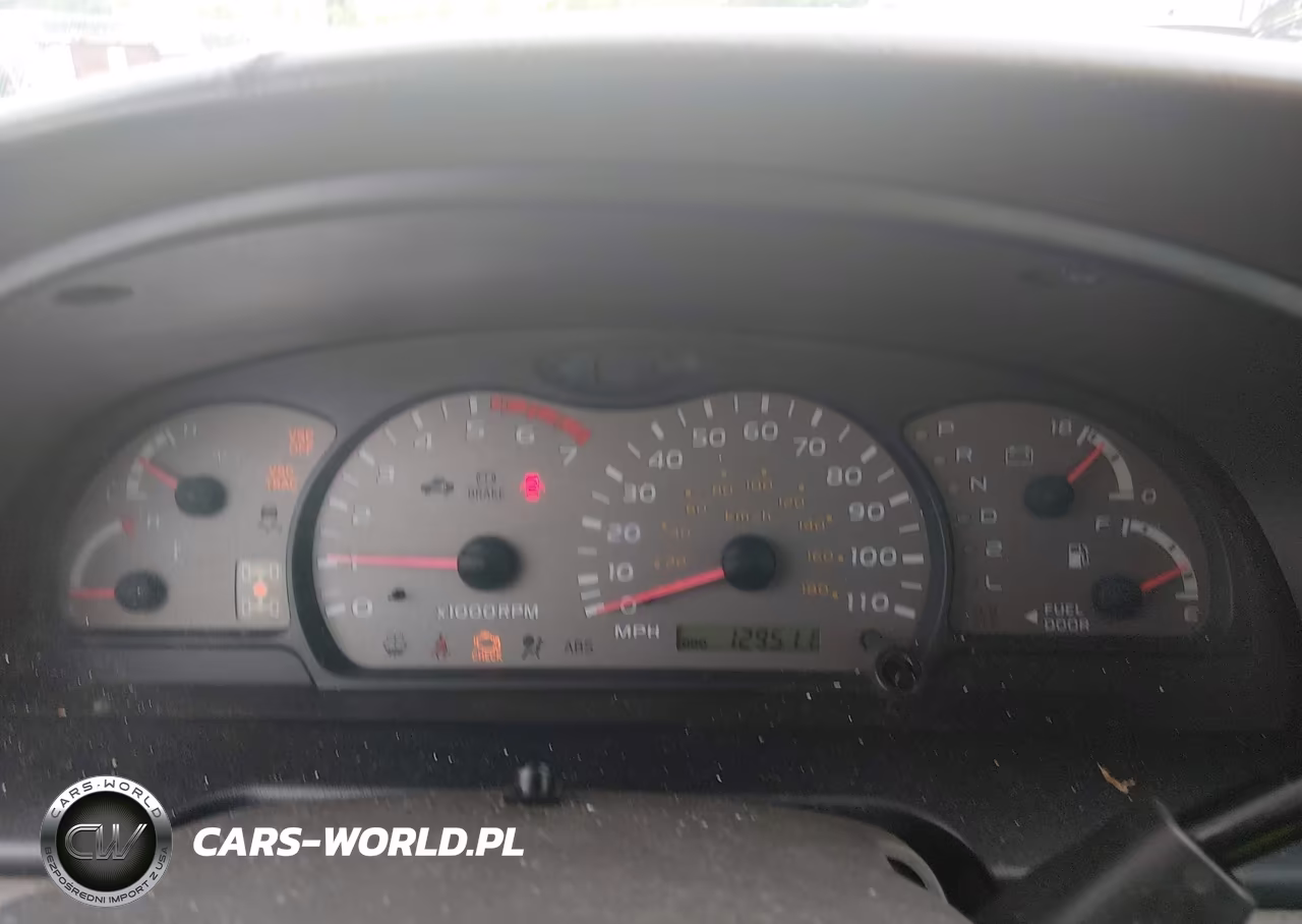 2002 Toyota Sequoia Limited V8 VIN:5TDBT48A22S076811 - 7