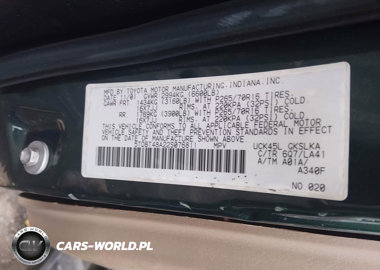 2002 Toyota Sequoia Limited V8 VIN:5TDBT48A22S076811 - 9