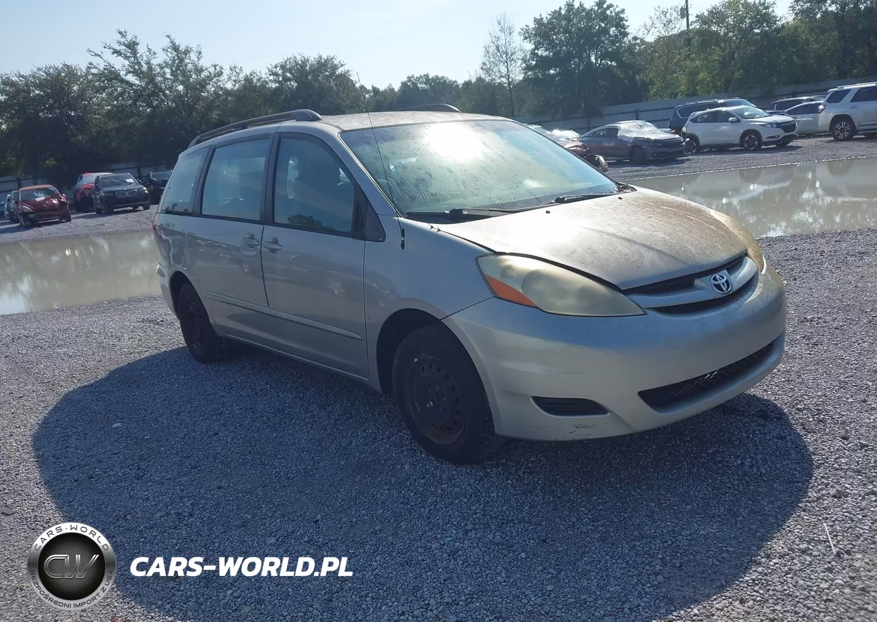 2008 Toyota Sienna Ce – zdjęcie 1 z 11