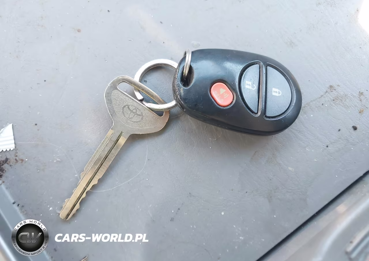2008 Toyota Sienna Ce VIN:5TDZK23C28S213981 - 11