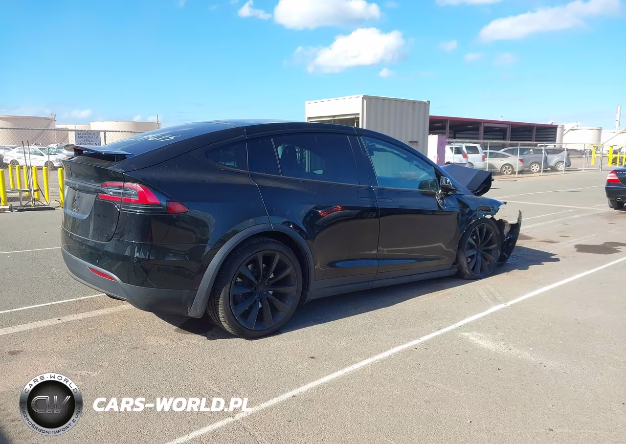 2020 Tesla Model X VIN:5YJXCBE25LF216525 - 4