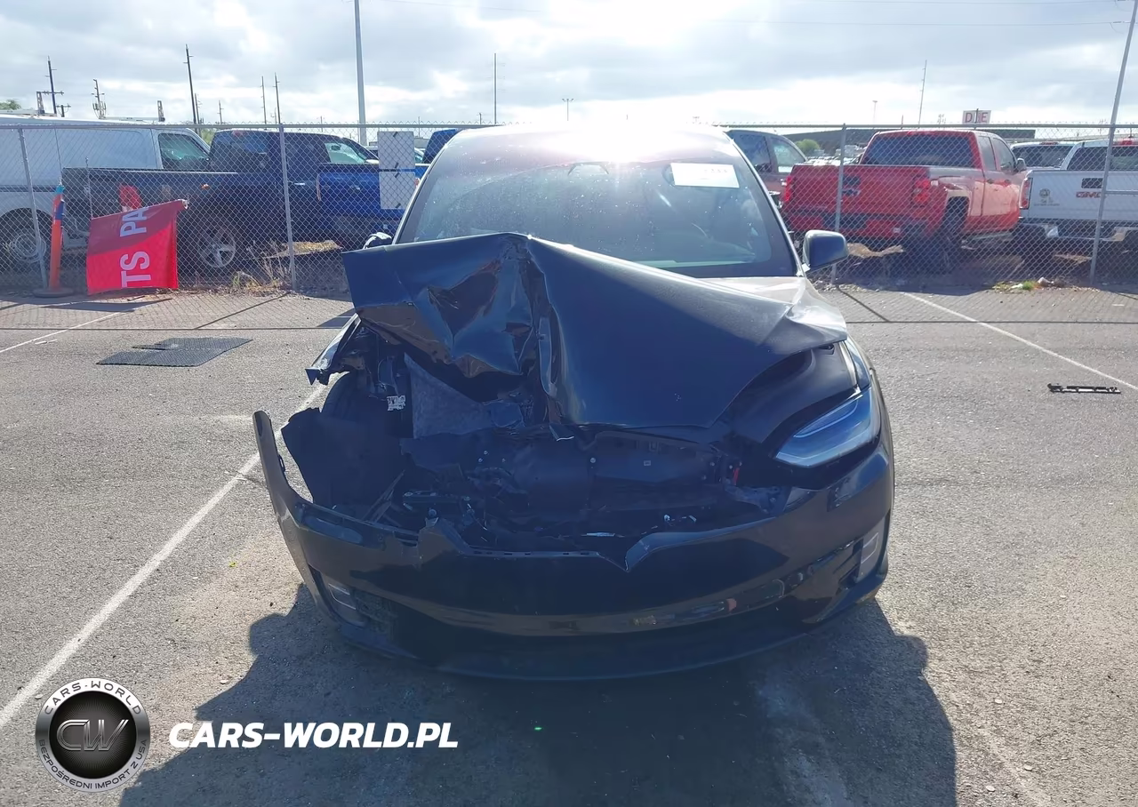 2020 Tesla Model X VIN:5YJXCBE25LF216525 - 6