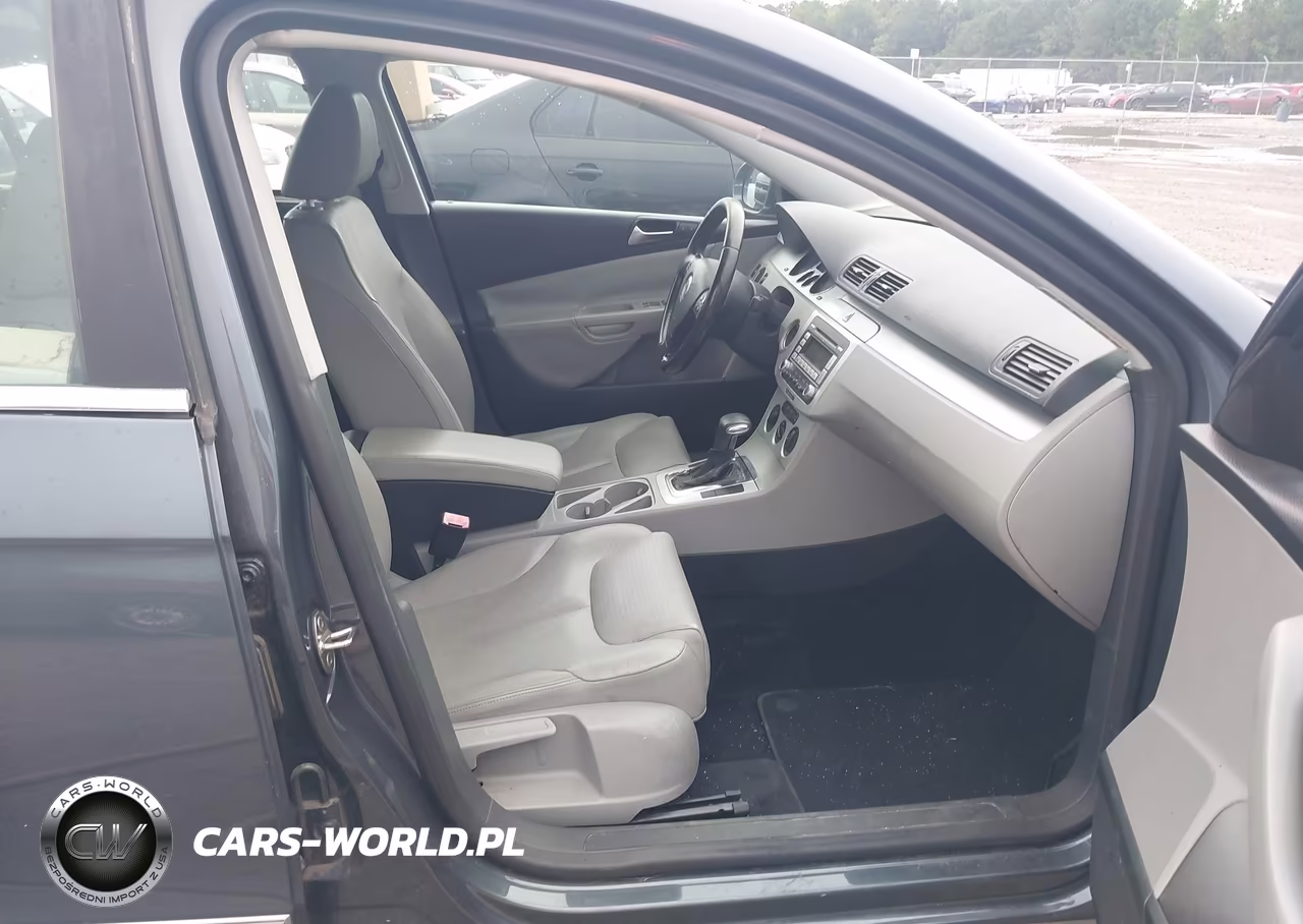 2009 Volkswagen Passat Komfort VIN:WVWJK73CX9P030902 - 5