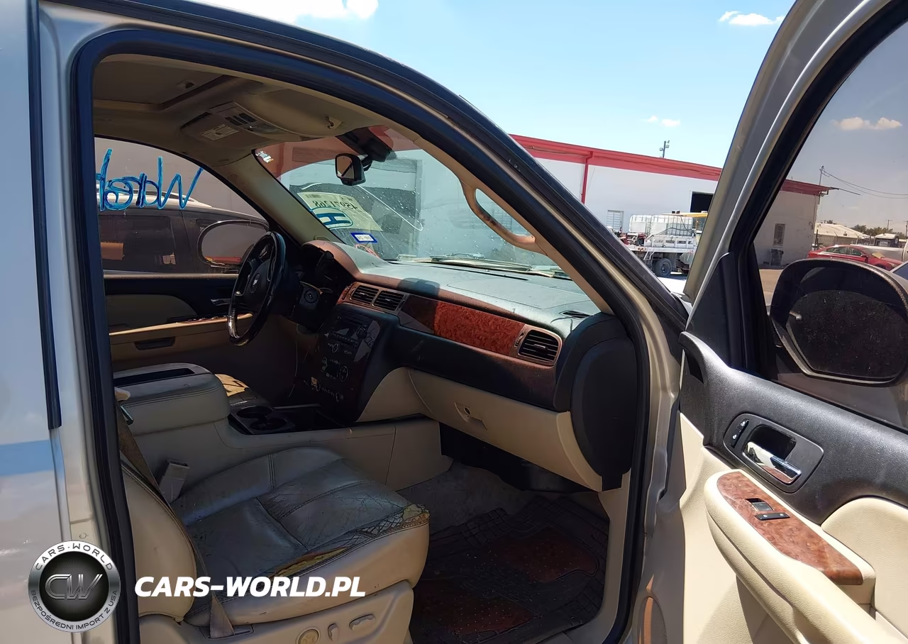 2007 Chevrolet Suburban 1500 Ltz VIN:1GNFC16JX7J167887 - 5