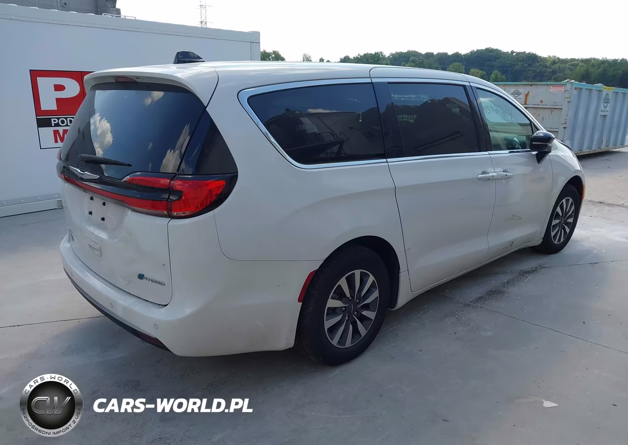 2024 Chrysler Pacifica Hybrid Select VIN:2C4RC1S78RR198277 - 4