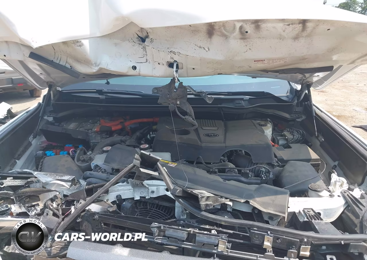2025 Toyota Tundra Hybrid Limited Crewmax 6.4' Bed VIN:5TFJC5AB5SX004080 - 10