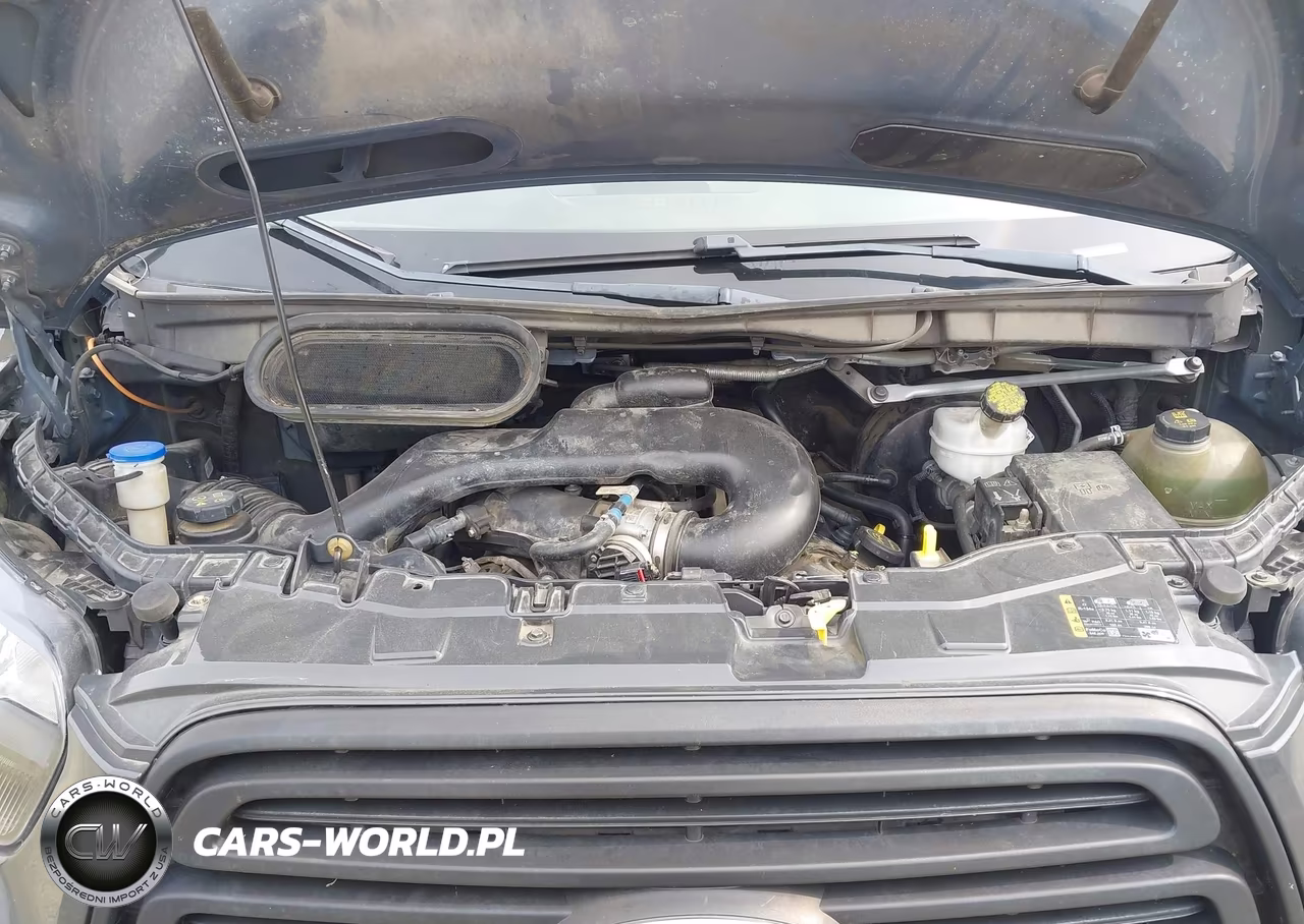 2019 Ford Transit-250 VIN:1FTYR3XM2KKB17699 - 10