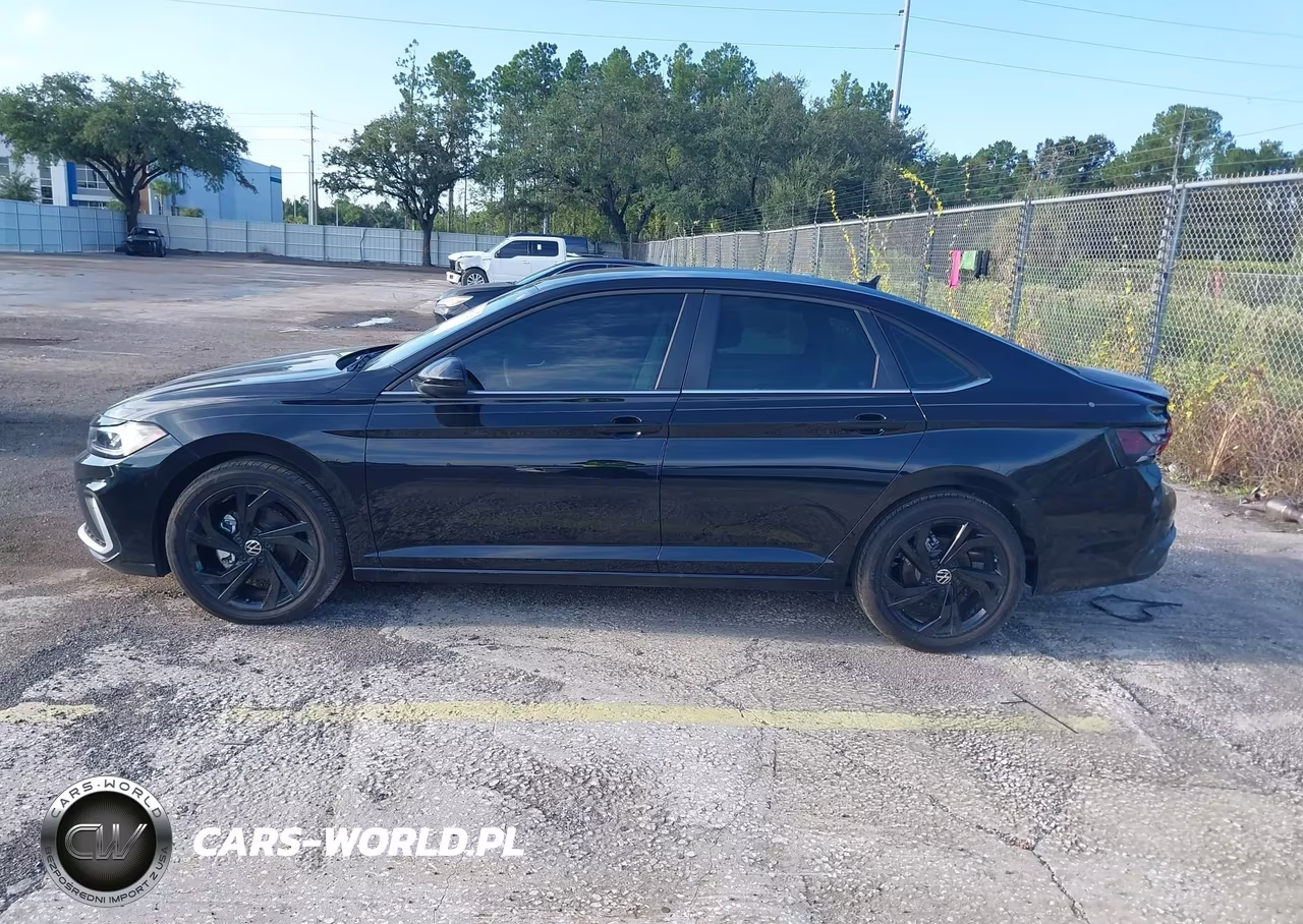 2025 Volkswagen Jetta 1.5T Se VIN:3VWEX7BU2SM082501 - 14