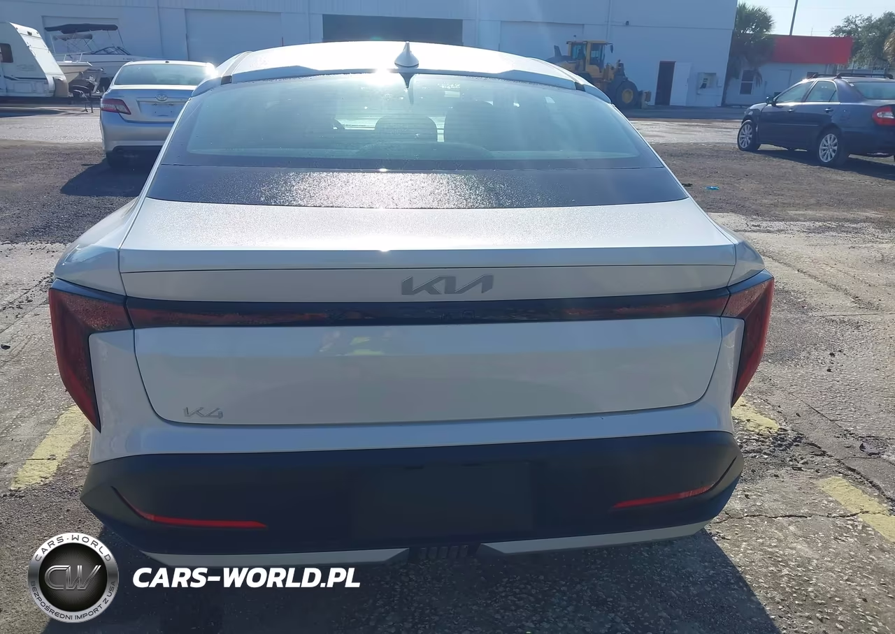 2025 Kia K4 Lxs VIN:3KPFT4DE0SE157679 - 16