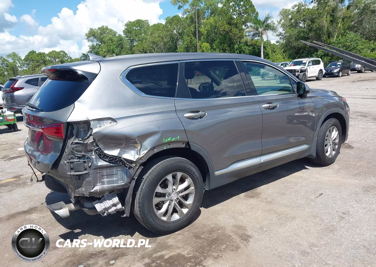 2019 Hyundai Santa Fe Sel VIN:5NMS33AD4KH126710 - 4
