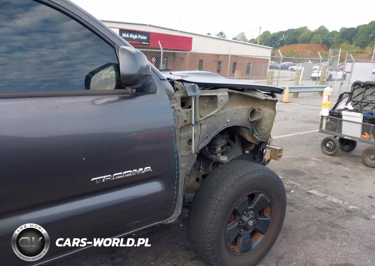 2011 Toyota Tacoma Base V6 VIN:5TFLU4ENXBX015032 - 6