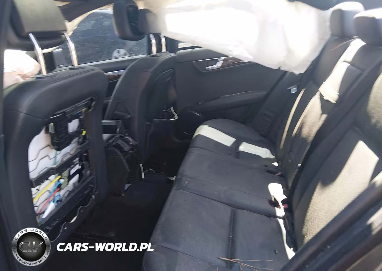 2010 Mercedes-Benz C 300 Luxury 4Matic-Sport 4Matic VIN:WDDGF8BB6AR100911 - 8