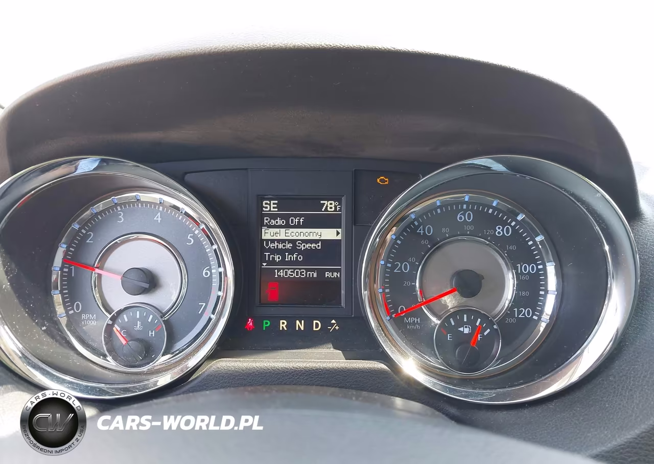 2016 Chrysler Town & Country Touring VIN:2C4RC1BG3GR289728 - 7