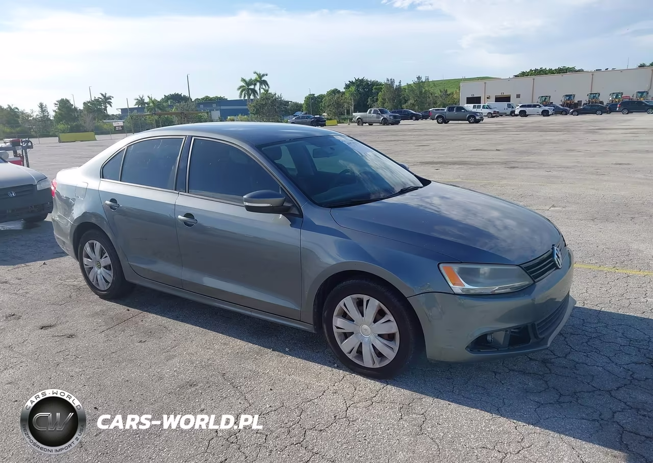 2012 Volkswagen Jetta 2.5L Se – zdjęcie 1 z 13
