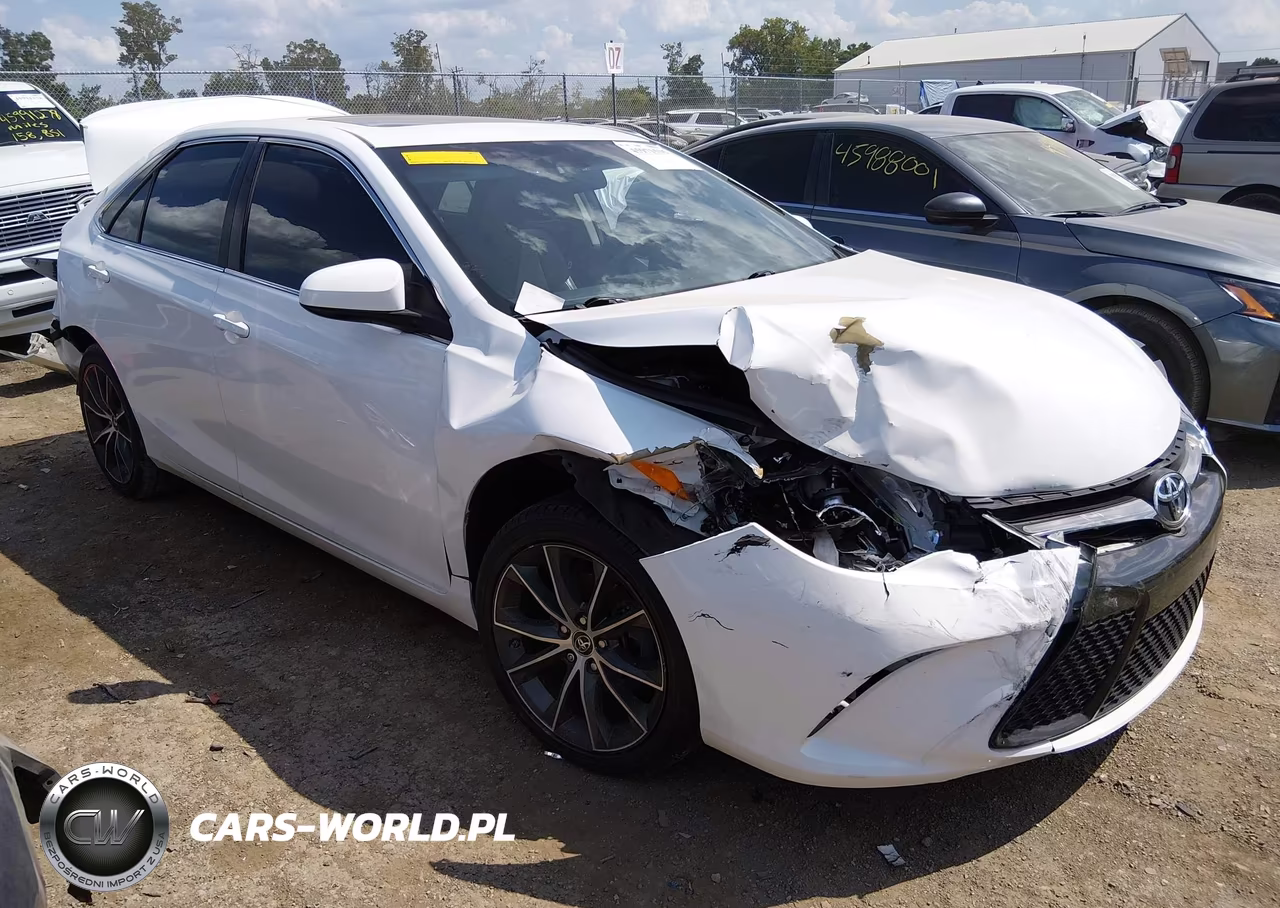 2015 Toyota Camry Xse