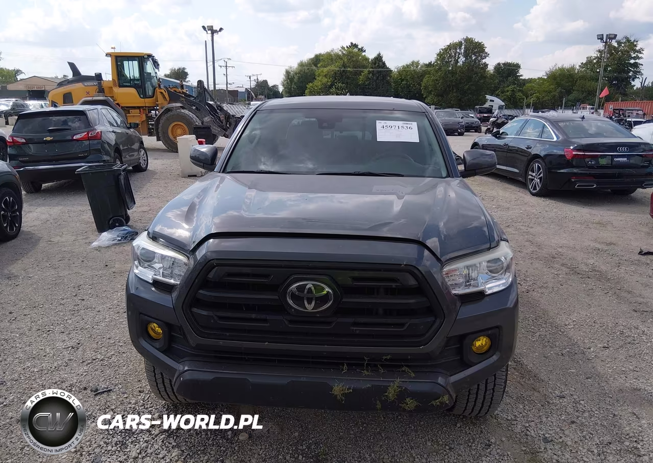 2018 Toyota Tacoma Sr VIN:5TFAX5GNXJX118838 - 12