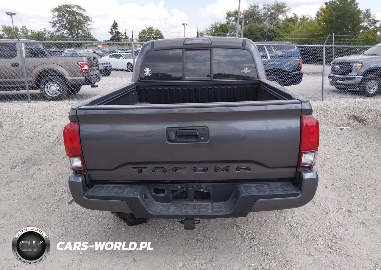 2018 Toyota Tacoma Sr VIN:5TFAX5GNXJX118838 - 16