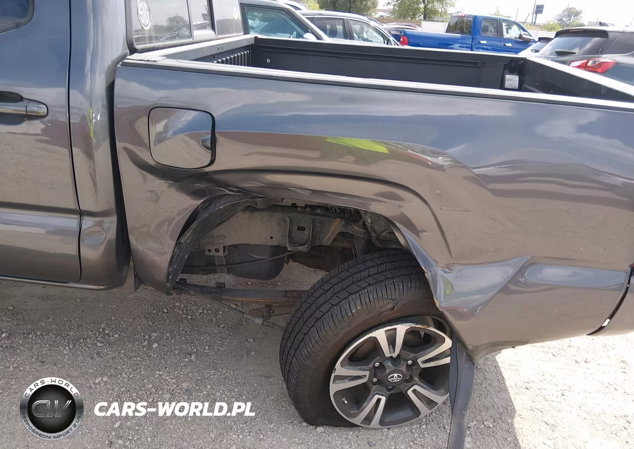 2018 Toyota Tacoma Sr VIN:5TFAX5GNXJX118838 - 6