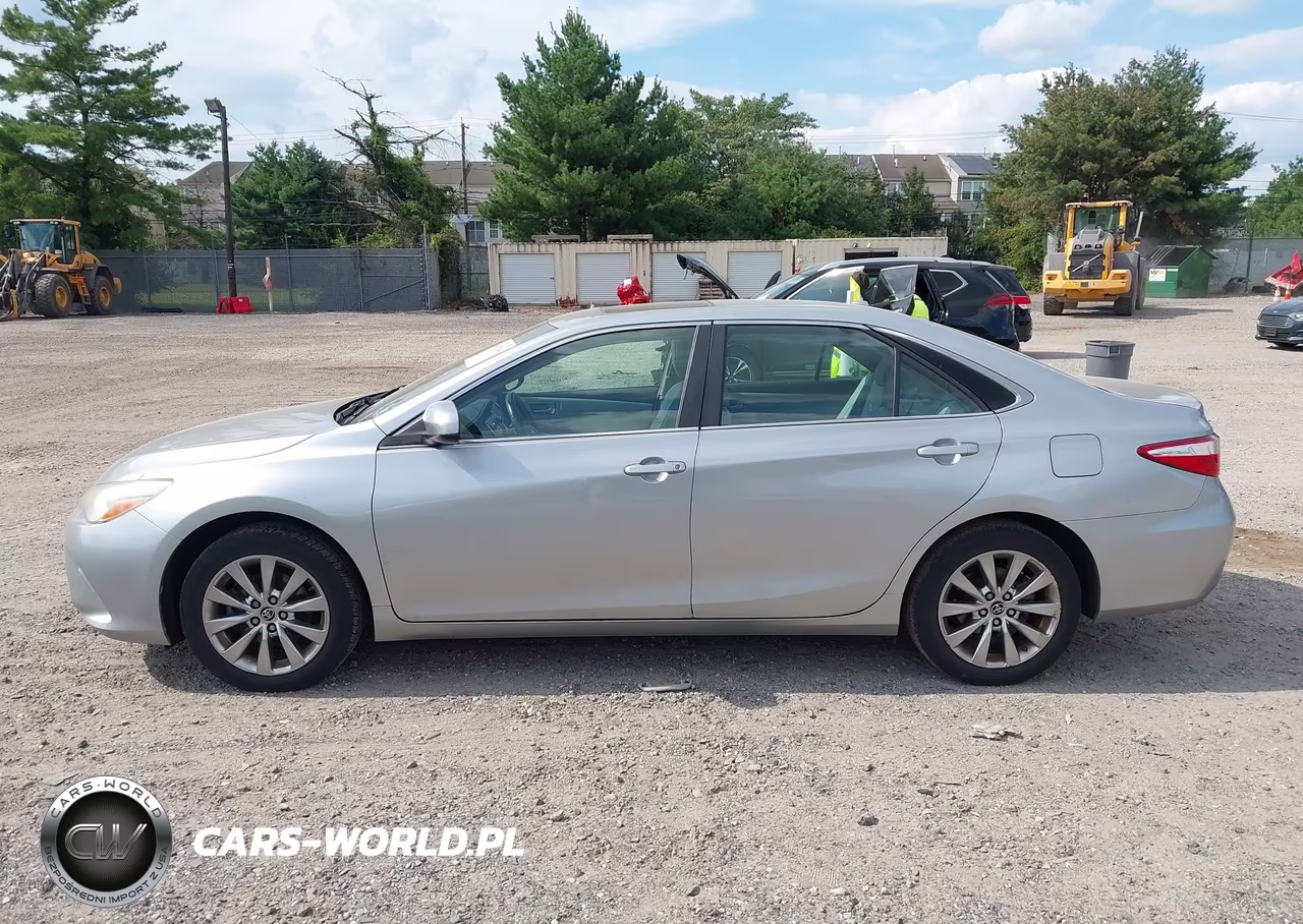 2016 Toyota Camry Xle VIN:4T1BF1FK6GU512821 - 14