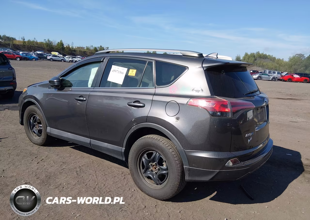 2017 Toyota Rav4 Le VIN:2T3BFREV9HW563006 - 3