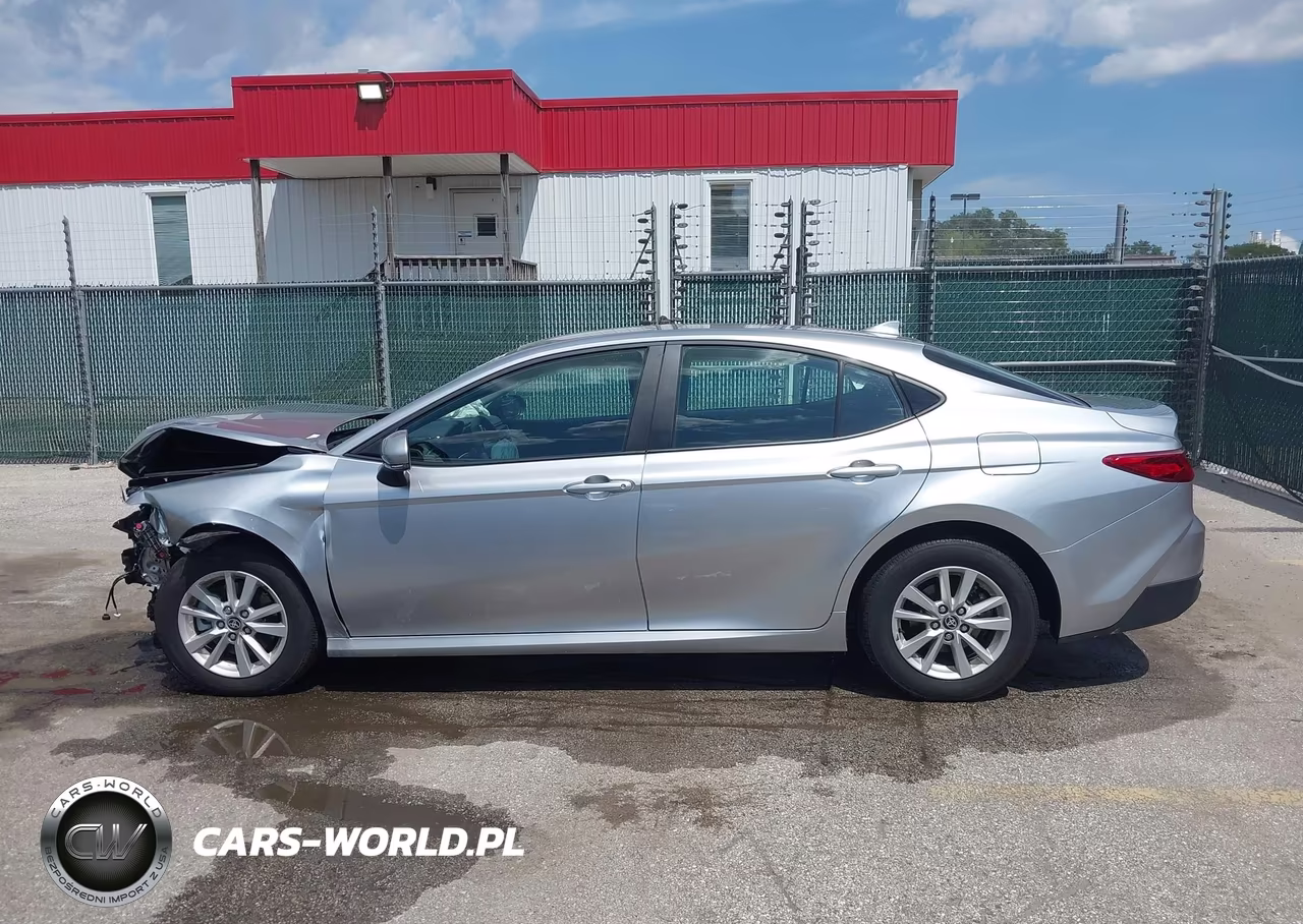 2025 Toyota Camry Le VIN:4T1DAACK9SU624694 - 15