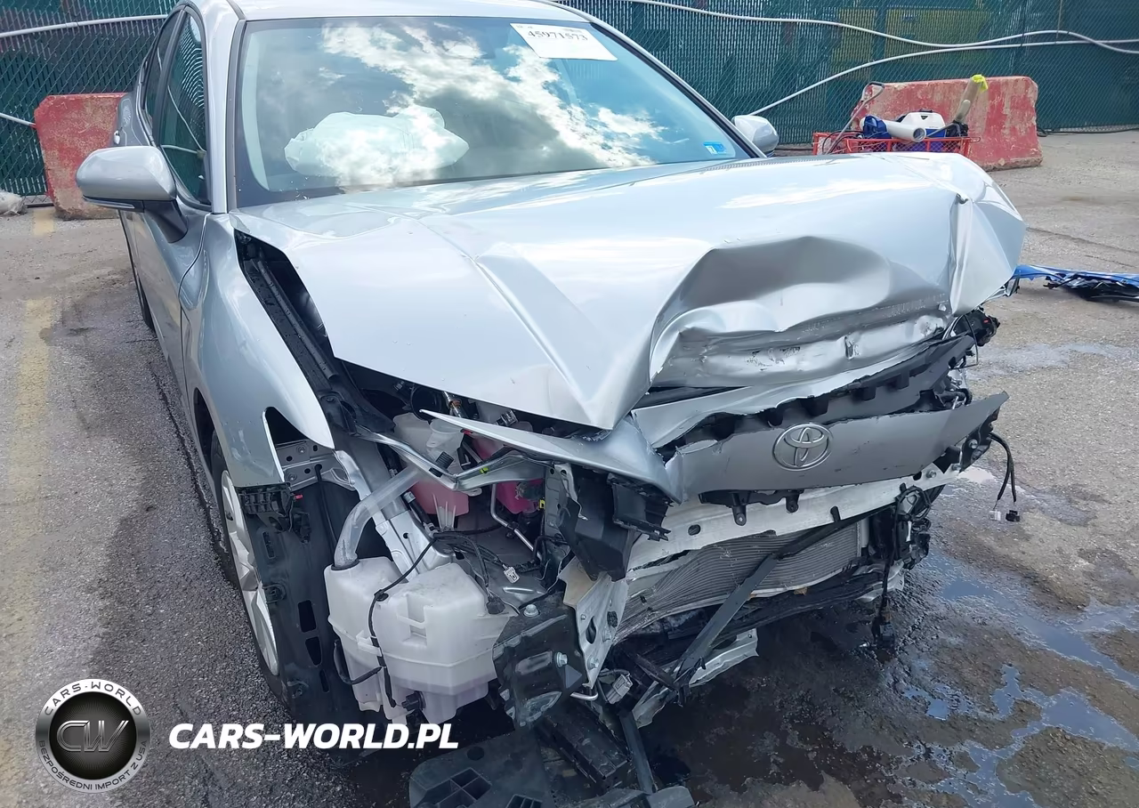 2025 Toyota Camry Le VIN:4T1DAACK9SU624694 - 18