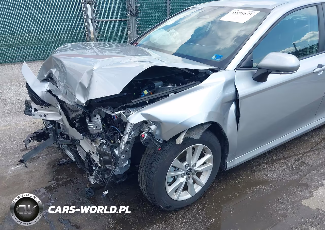 2025 Toyota Camry Le VIN:4T1DAACK9SU624694 - 6