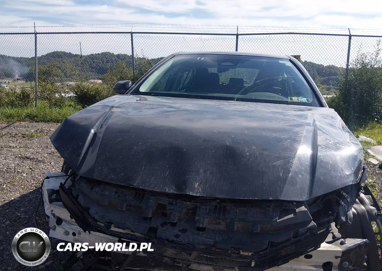 2025 Toyota Camry Le VIN:4T1DAACK2SU123131 - 13
