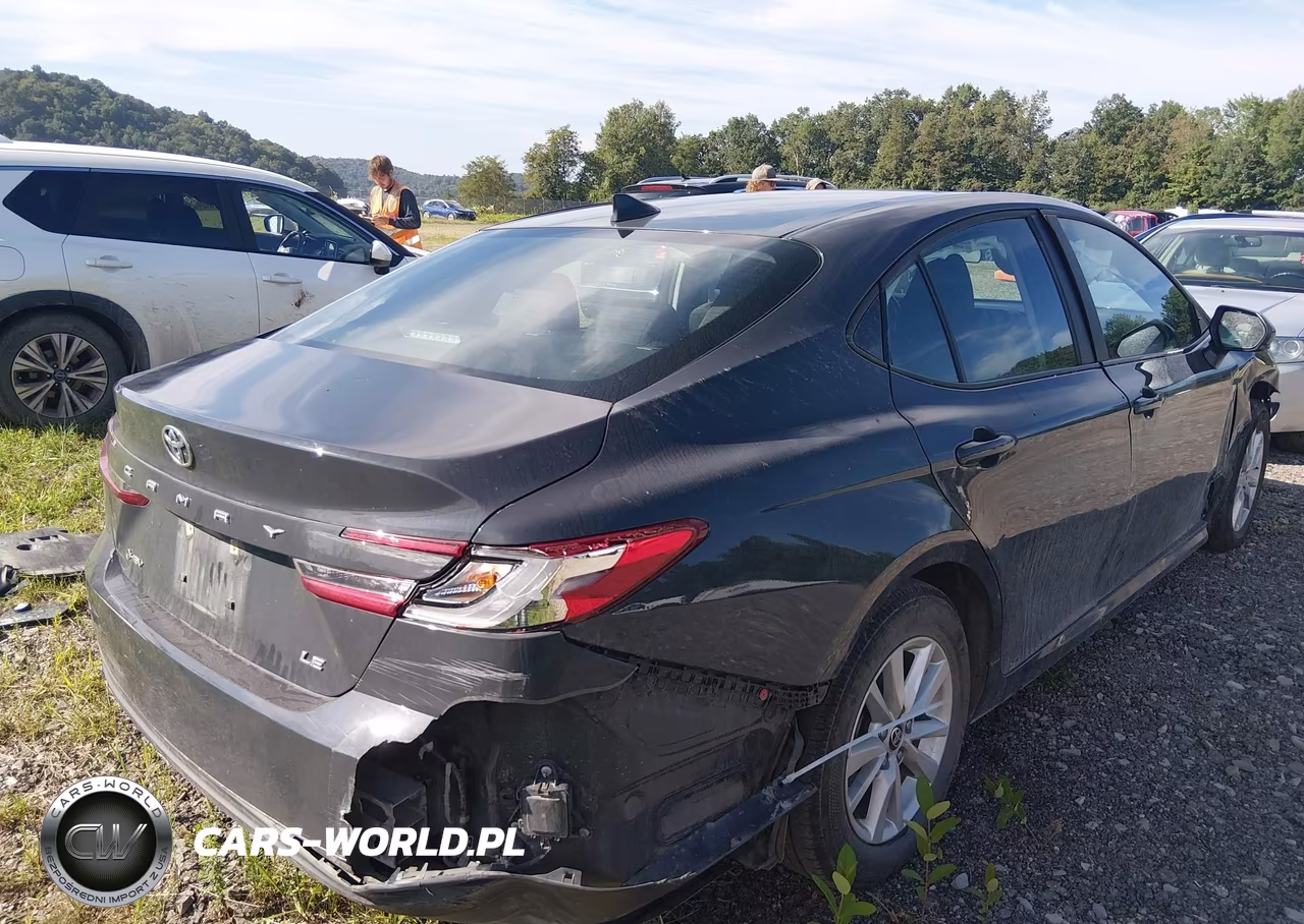 2025 Toyota Camry Le VIN:4T1DAACK2SU123131 - 4