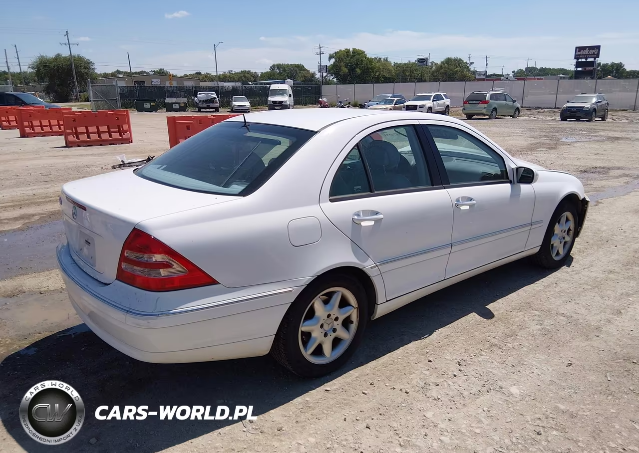 2001 Mercedes-Benz C 240 VIN:WDBRF61JX1F078668 - 4